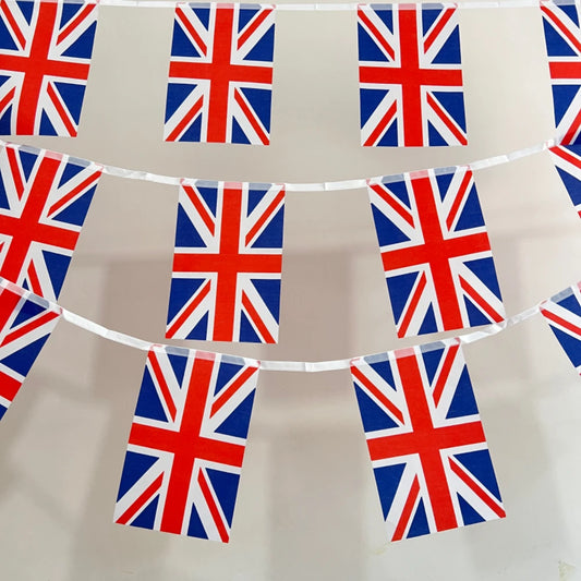 Union Jack Bunting – 20pcs 14×21cm British Flags on Hanging String, Party Decorations